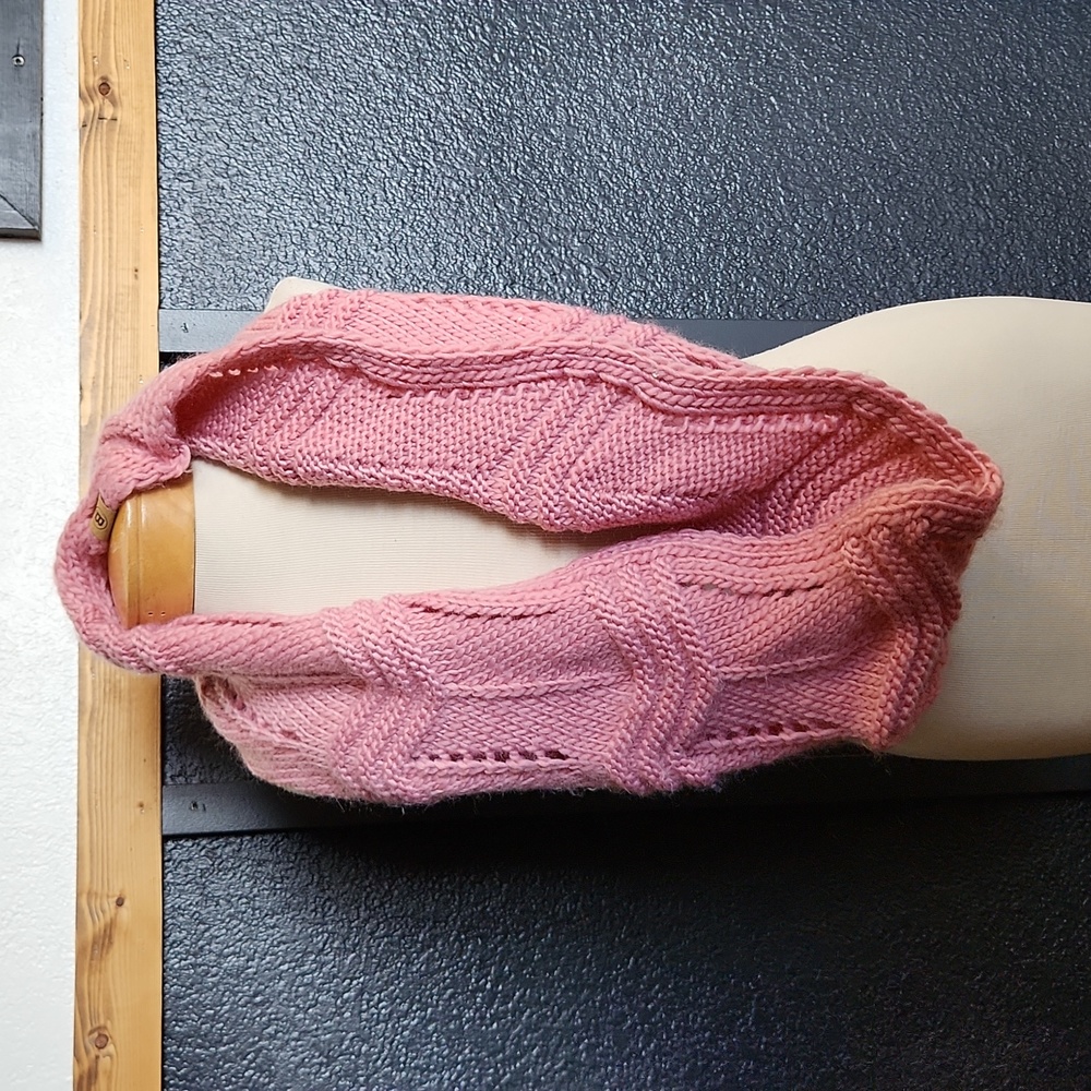 Pink Cable Knit Infinity Scarf Womens Basico Simple Wear